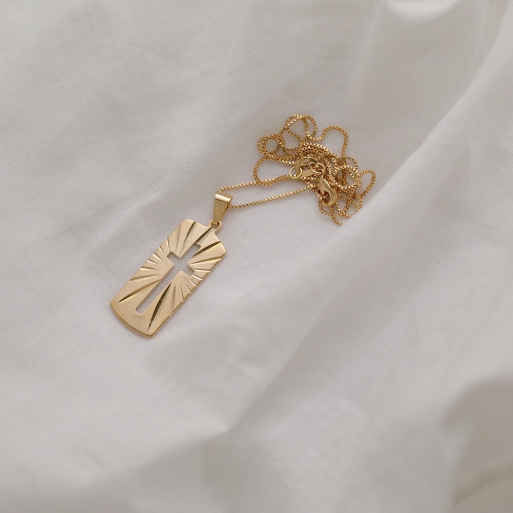 Cross Necklace | 18k Gold Filled - Picture 6 of 10